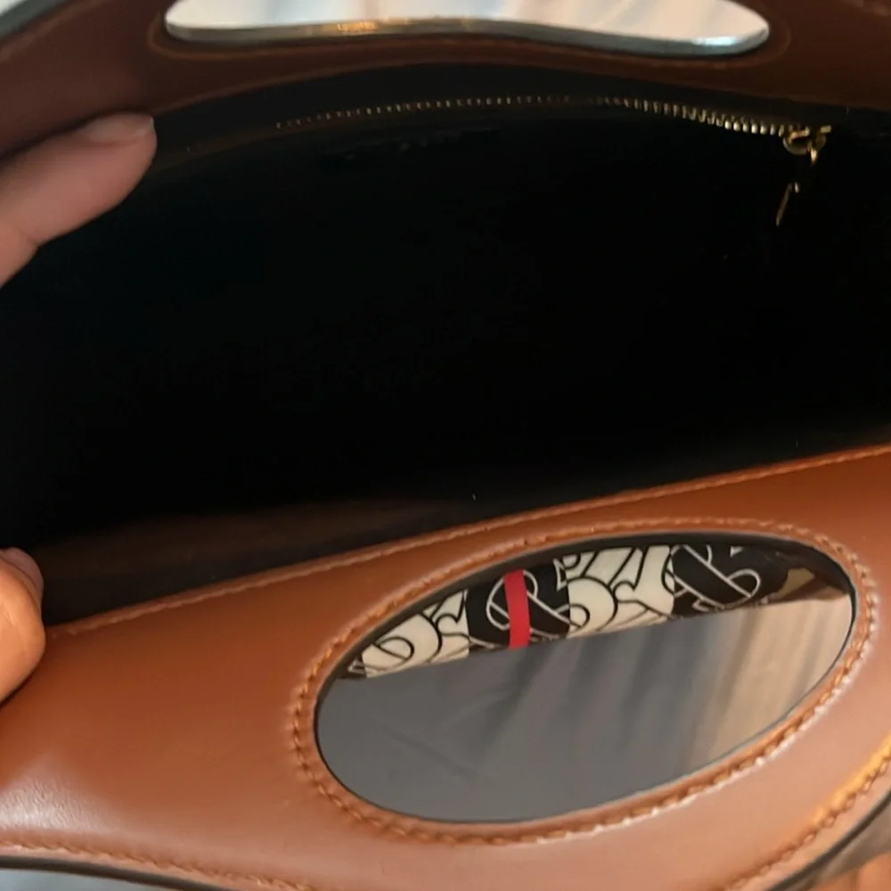 Burberry small handle bag 1 free wallet - Picture 7 of 15
